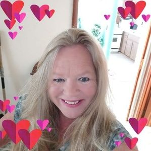 Meet your Posher, Sharon